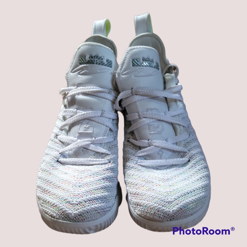Mens Lebron 16 'Buzz Lightyear' sneakers